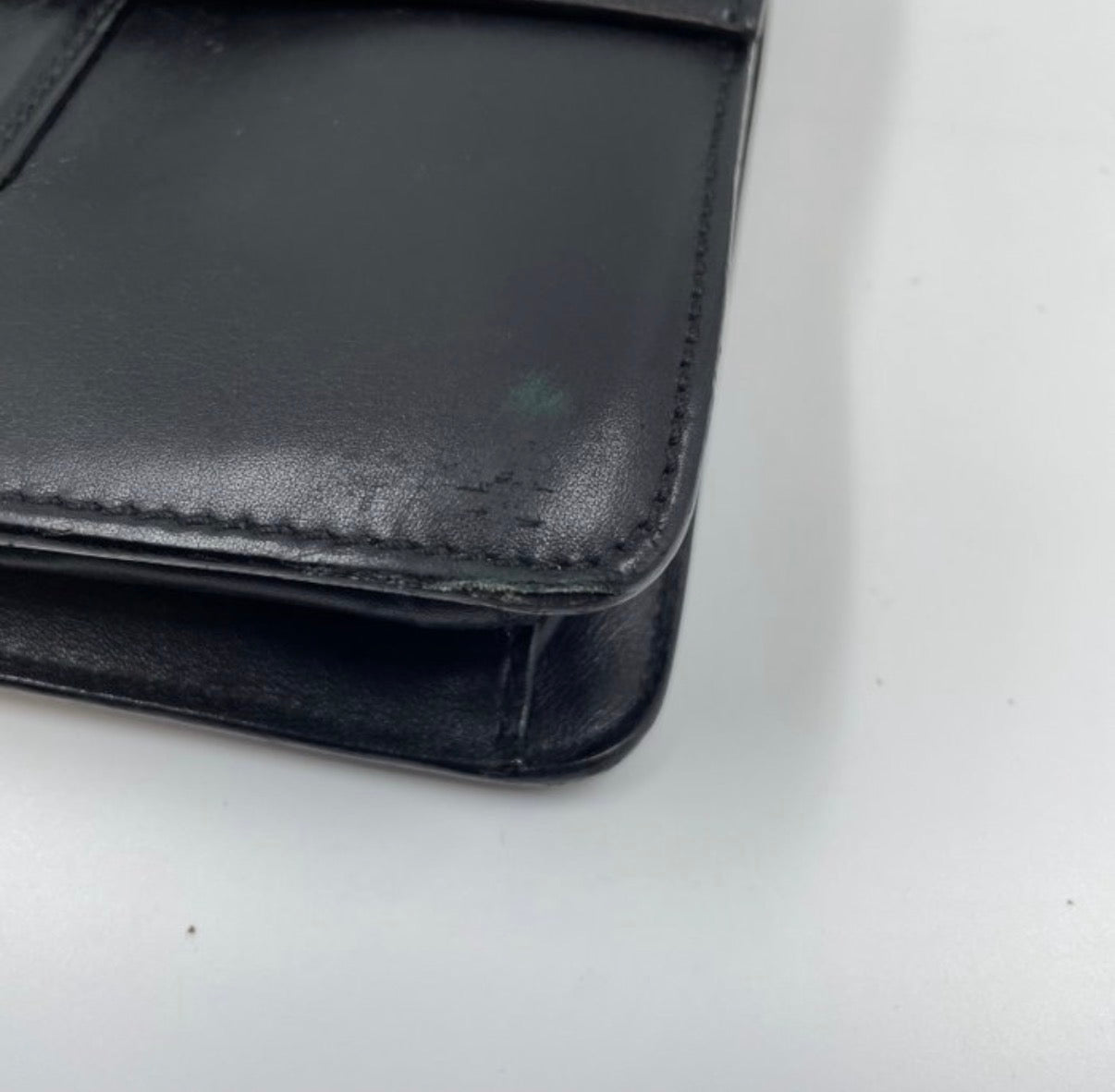 Salvatore Ferragamo Leder-Clutch Schwarz